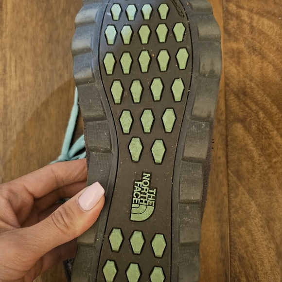 North face winter boots size 9 - Picture 4 of 5